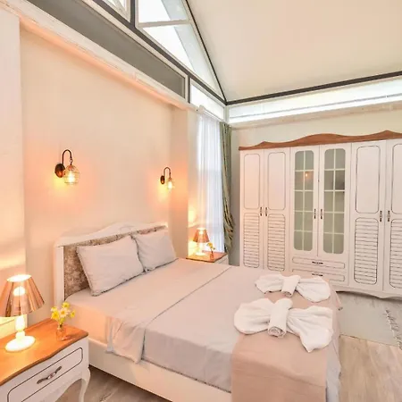 Ala Hotel 4*