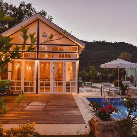 Ala Hotel 4*